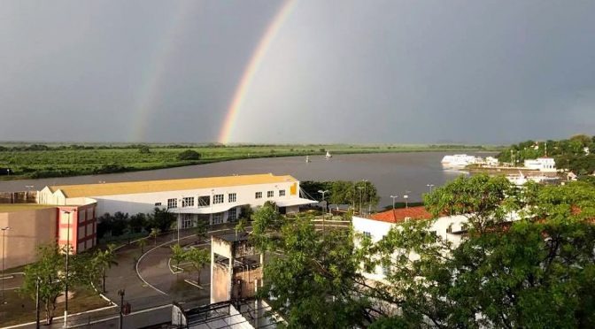 Quinta-feira nublada a encoberta com pancadas de chuva e trovoadas Quinta-feira nublada a encoberta com pancadas de chuva e trovoadas