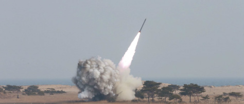 Coreia do Norte ameaça atacar EUA e Japão © Reuters