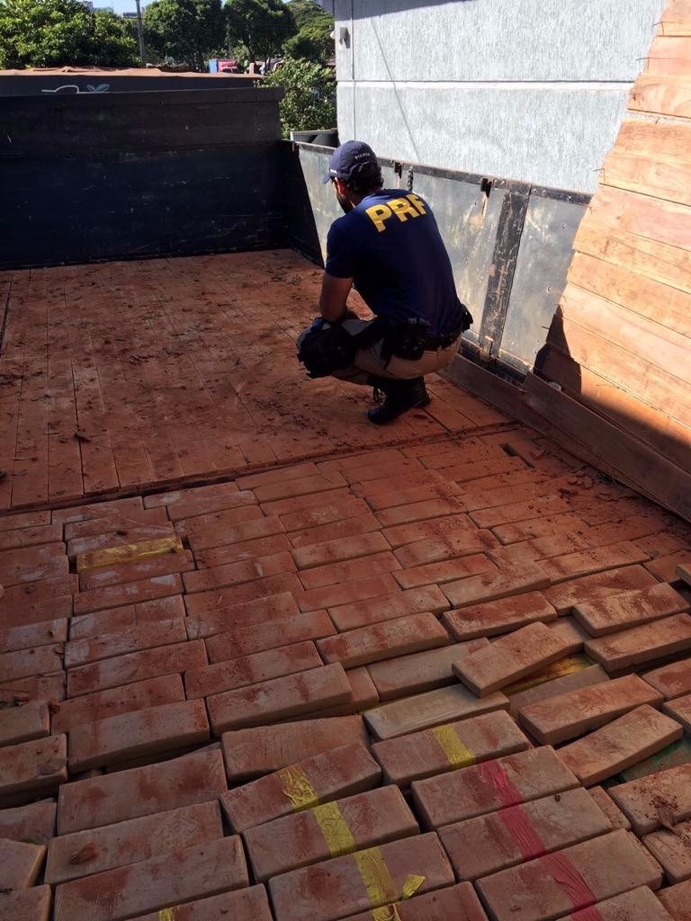 PRF apreende esse ano o triplo de drogas de 2016 Apreensões no primeiro semestre são maiores do que no ano passado - Foto: Divulgação/PRF