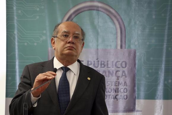TSE encontra três falhas no sistema da urna eletrônica em teste de segurança Gilmar Mendes afirmou que