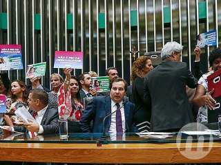 Câmara deve votar projeto que proibe bloqueio do Whatsapp até fim do ano