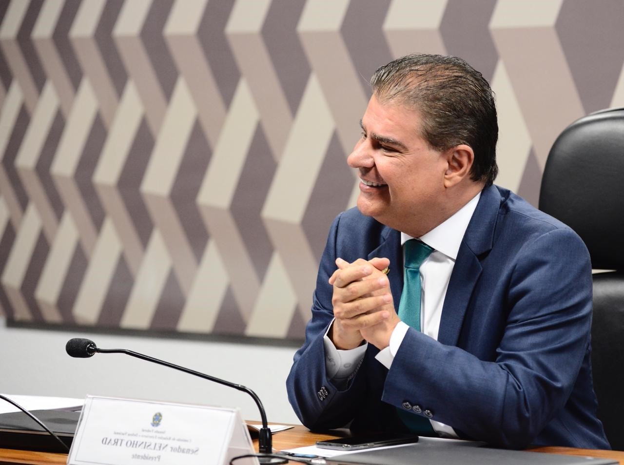 Durante a quarentena, senador já conquistou mais de R$ 2 milhões para obras de asfalto Divulgação