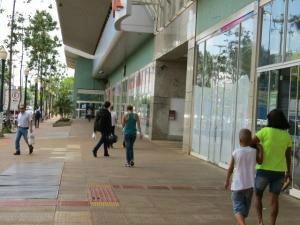 O shopping terá o mesmo horário de funcionamento que aos domingos das 14h as 20h- Foto: Arquivo/Dourados News