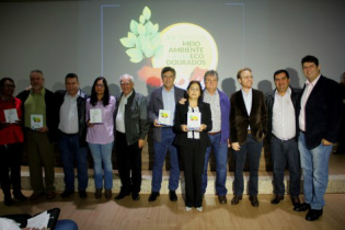 Semana do Meio Ambiente foram abertas com entrega do Prêmio Marco Verde, e nesta terça-feira segue a programação Abertura e entrega de prêmios aconteceu no auditório da Unigran -Chico Leite