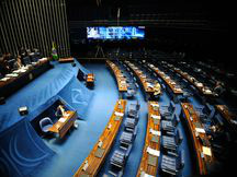 Presidente do Senado propôs ao presidente Michel Temer reabrir o prazo de repatriação para o ano de 2017