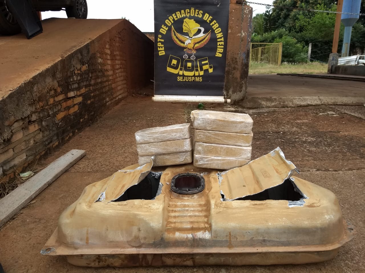 Dois são presos com sete quilos de cocaína em tanque de combustível Divulgação.