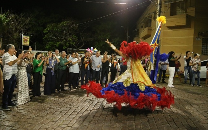 Reinaldo Azambuja destaca pluralidade e continuidade na abertura do Festival América do Sul Corumbá se transforma na capital da cultura, integração e esporte; FASP 2019 pode movimentar até R$ 15 milhões. Edemir Rodrigues