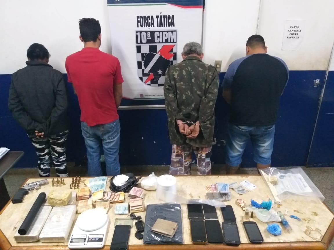 Força Tática apreende drogas, arma e munições na capital Força Tática apreende drogas, arma e munições na capital