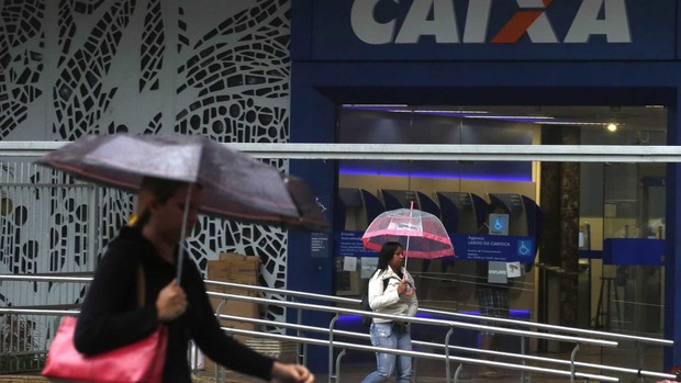Nova regra tira abono salarial de 12,7 milhões (Pilar Olivares/Reuters)
