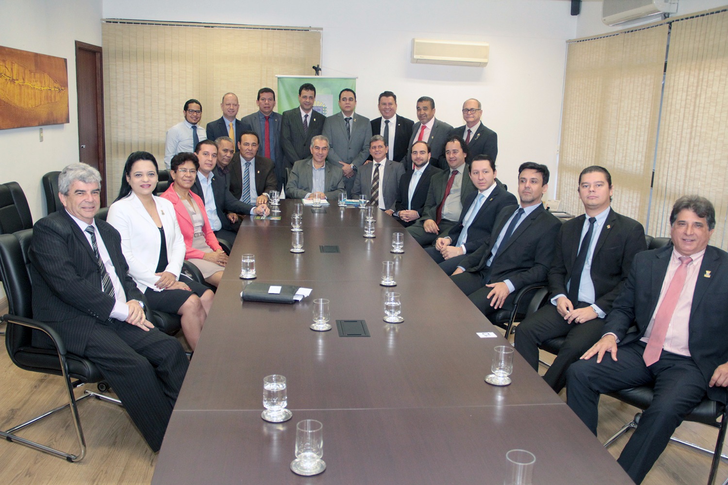 Vereadores pedem ajuda do governo para destravar R$ 400 milhões em obras do PAC