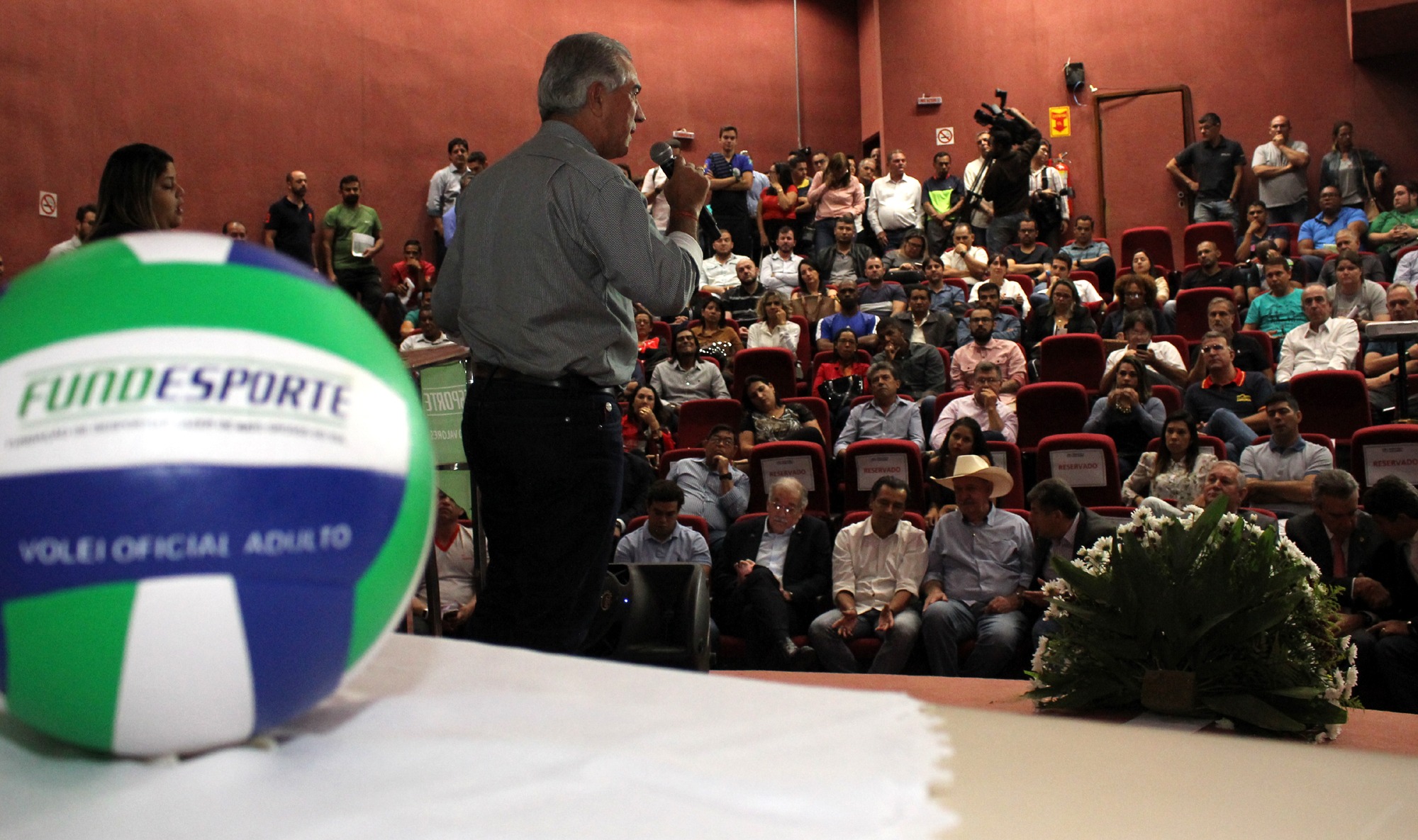Reinaldo Azambuja defende esporte como ferramenta social em fórum que debate políticas públicas para o setor Foto: Chico Ribeiro