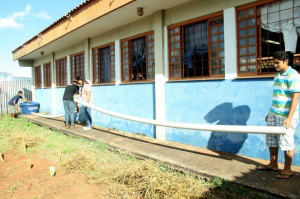 Alunos tiveram ideia e agora desenvolvem projeto. (Foto:Casimiro Silva )