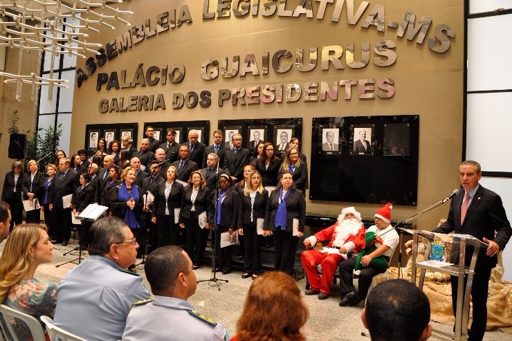 Cantata de Natal reúne servidores e desperta reflexão sobre fé e esperança Presidente Paulo Corrêa agradeceu o empenho de todos os servidores e desejou um 2020 de paz e felicidade. Foto: Luciana Nassar