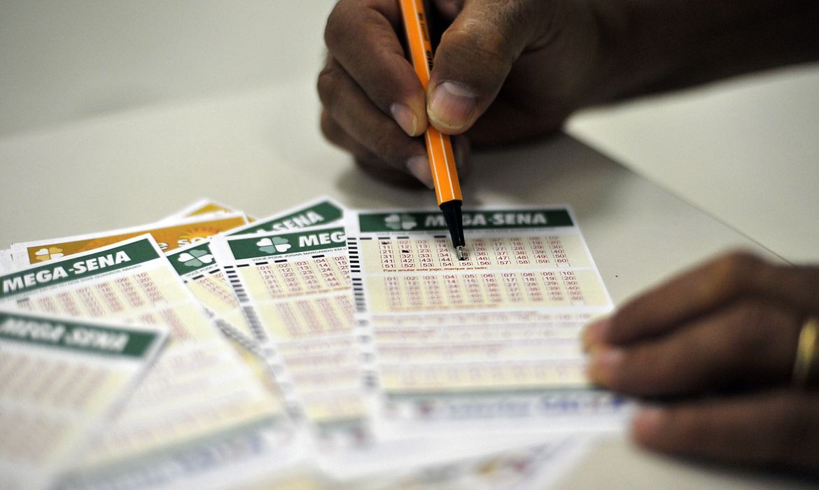Caixa suspende sorteio da Loteria Federal por três meses Marcello Casal Jr./Agência Brasil