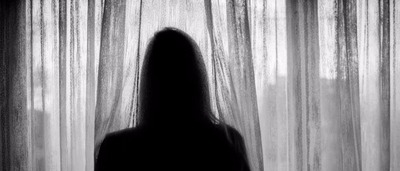 Mulher é acusada de matar 4 filhos e o marido a facadas nos EUA