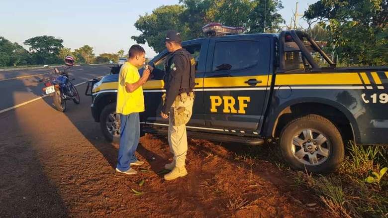 PRF prende três motoristas por embriaguez ao volante em rodovias de MS Divulgação/PRF