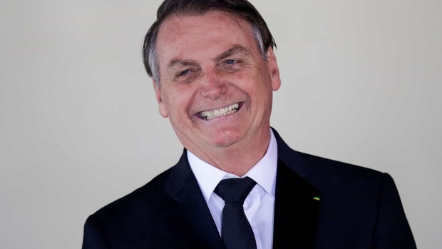 Bolsonaro acusa PT de ir 'para cima' de Carlos Bolsonaro acusa PT de ir 'para cima' de Carlos