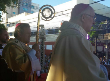 Representantes da Igreja Católica celebraram a missa (Aline Machado)