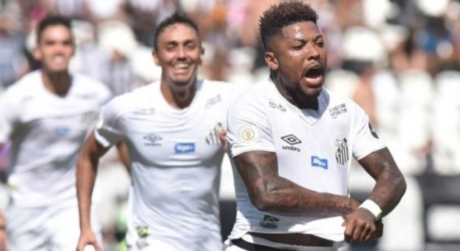 Marinho marcou o gol da vitória santista. Lance