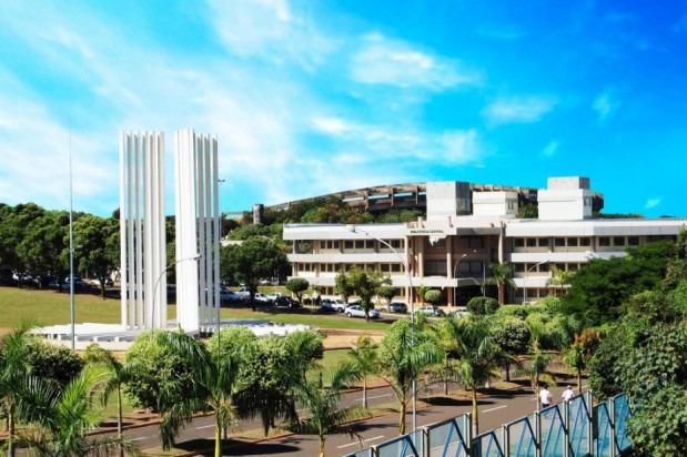 Inscrições para Vestibular e Passe da UFMS encerra neste domingo Inscrições para Vestibular e Passe da UFMS encerra neste domingo