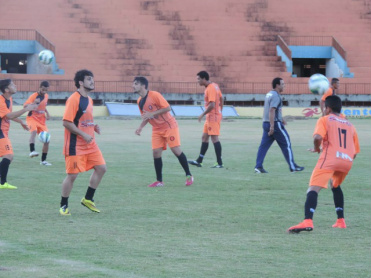 Definidos confrontos de torneio internacional em Dourados Itaporã treinou no estádio Douradão, local das partidas - Foto: Divulgação