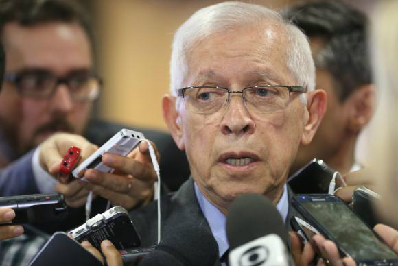 Anatel garante manutenção de serviços se houver intervenção na OI O presidente da Agência Nacional de Telecomunicações, Juarez Quadros, disse que o governo tenta evitar a intervenção na OI, apostando numa solução de mercado (Antonio Cruz/Agência Brasil)Antonio Cruz/Agência Brasil