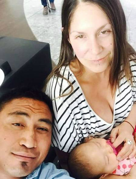 Jogador de rúgbi e mulher morrem em acidente de carro na França; filha sobreviveu Jerry ao lado da esposa e a filha Foto: Reprodução / Instagram