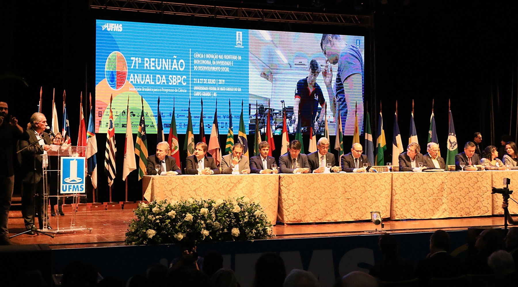 Governador participa da abertura do maior evento científico da América Latina Governador participa da abertura do maior evento científico da América Latina