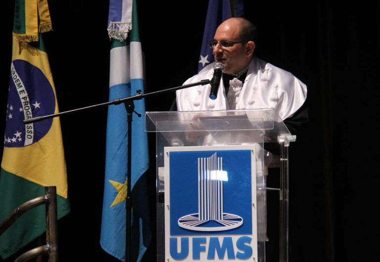Turine assume a reitoria da UFMS e cita o Governo do Estado como exemplo de transparência Turine assume a reitoria da UFMS e cita o Governo do Estado como exemplo de transparência