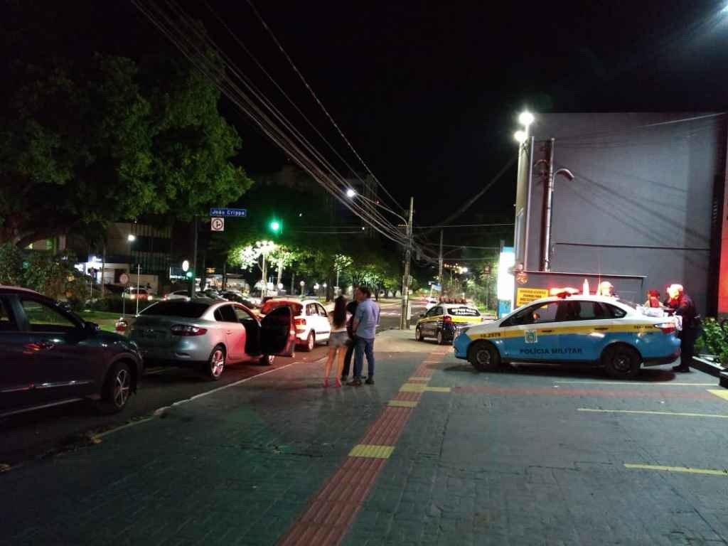 Blitz da Lei Seca flagra 12 motoristas embriagados na Avenida Afonso Pena Divulgação/PM
