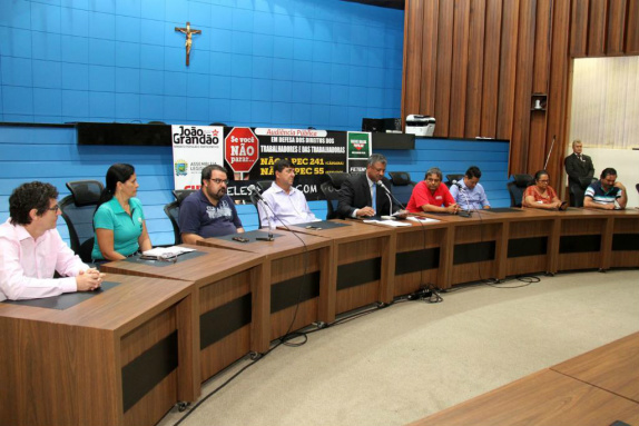 Autoridades debateram a PEC 55/2016 nesta terça-feira na Casa de Leis
