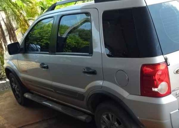 Menor foge em alta velocidade ao ser flagrado dirigindo, mas acaba preso