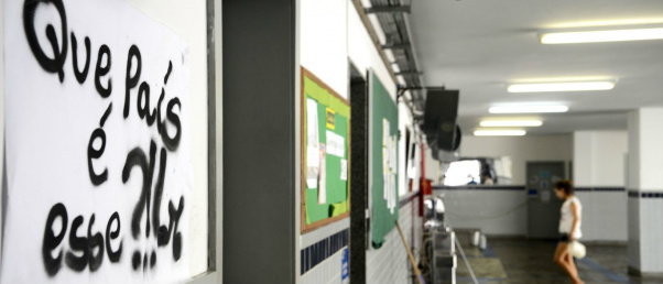 Militares acompanham de perto ocupações estudantis do país © Tânia Rêgo / Agência Brasil