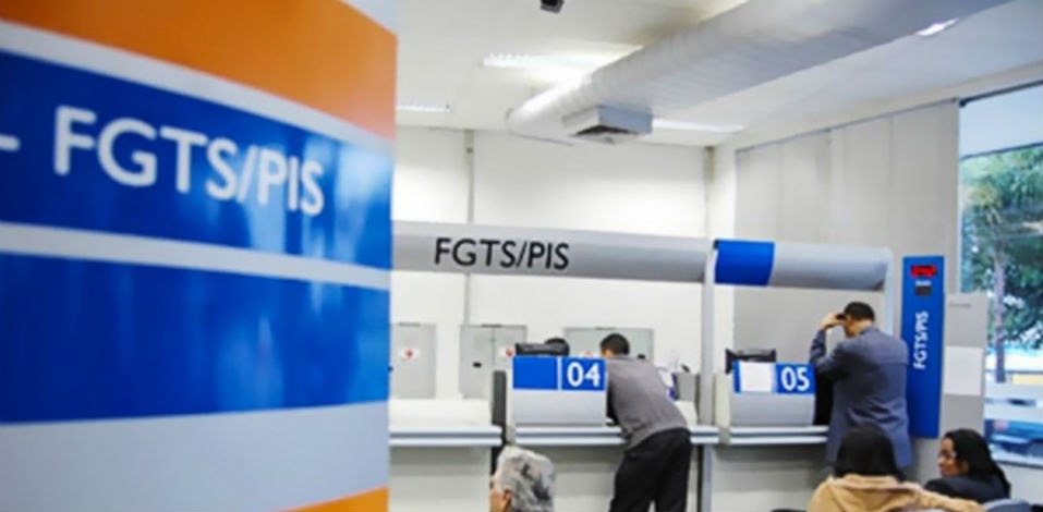 A previsão é de que mais de 1,8 milhão de brasileiros sejam beneficiados no mês - Foto: Divulgação/Caixa