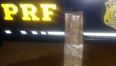 Em menos de duas horas, PRF faz apreensões em ônibus intermunicipal