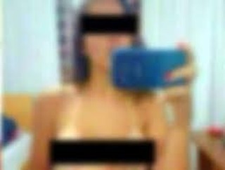 Mulher denuncia homem que ameaçou espalhar suas fotos nuas Mulher denuncia homem que ameaçou espalhar suas fotos nuas