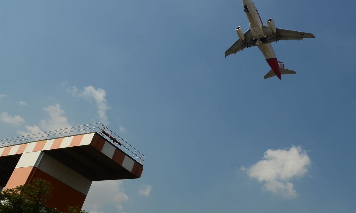 Governo inclui Irã em restrição para entrada por via aérea no Brasil Rovena Rosa/Agência Brasil