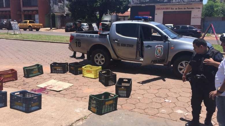 Rapaz fica ferido após ser atingido por disparos em frutaria Porã News