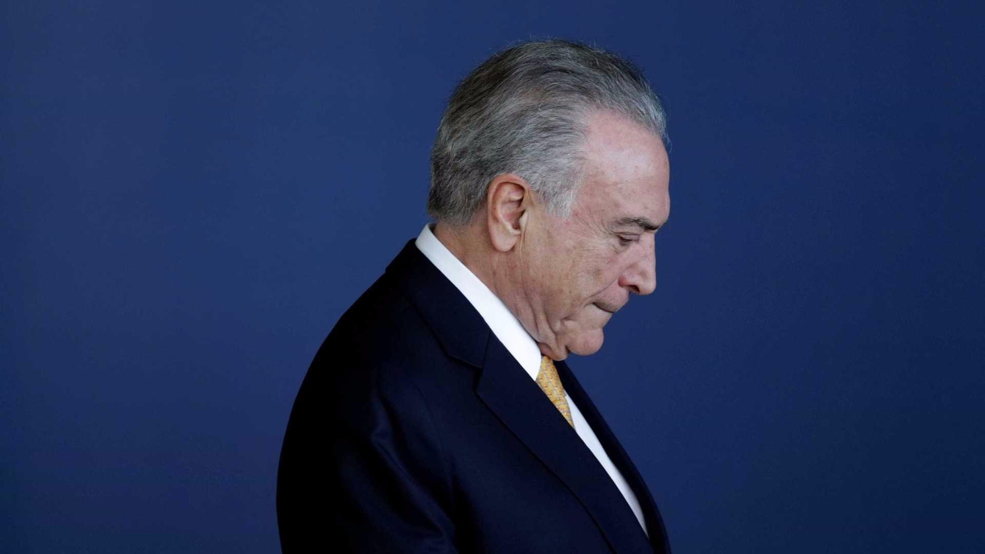 Sem votos, Temer adia definição de data para votação de reforma