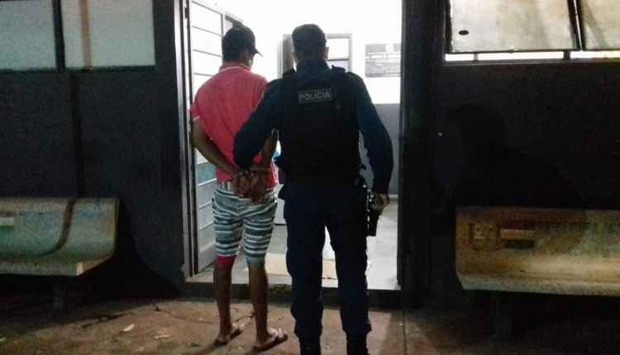 Homem é preso ao ser flagrado estuprando criança de 8 anos