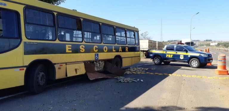 Ônibus escolar é utilizado para transportar quase uma tonelada de maconha Divulgação