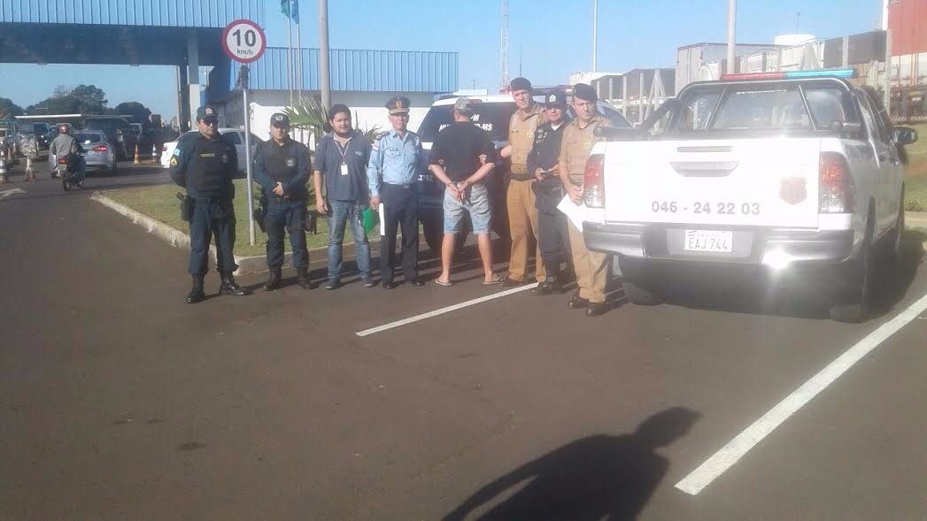 Foragido da justiça brasileira é entregue pela polícia paraguaia