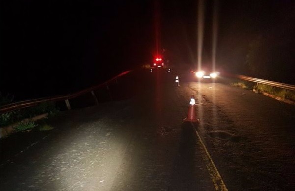 Apenas metade da pista foi liberada para tráfego - Foto: Ivi Agora