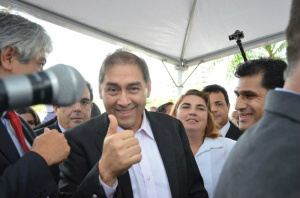 Prefeito pode levar meses para pagar comissionados da gestão anterior (Foto: Vanessa Tamires/Arquivo)
