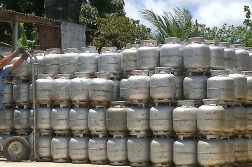 Petrobras vai mudar regra que reajusta preço do gás de cozinha