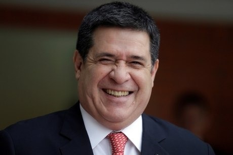 PF prende doleiro e mira ex-presidente do Paraguai Cartes é alvo de operação da PF
REUTERS/Jorge Adorno