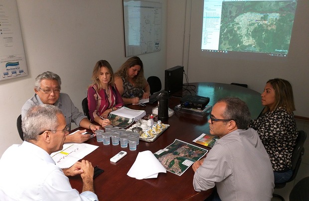 Agepan e Prefeitura de Ladário definem ações para melhoria do transporte no município Agepan e Prefeitura de Ladário definem ações para melhoria do transporte no município