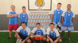 Campeonato de futsal em presídio arrecada leite para crianças da Cidade de Deus