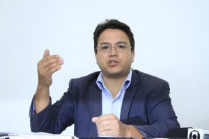 Secretários vão a Brasília tentar destravar obras e recursos para Saúde