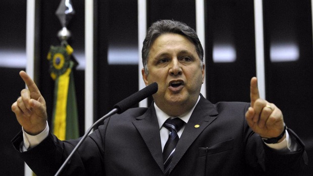 TSE nega habeas corpus para casal Garotinho e presidente do PR